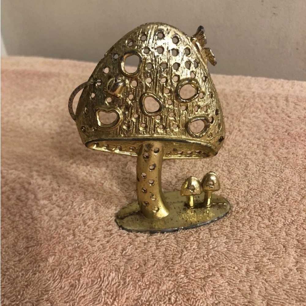 Gold Tone Mushroom Earring Holder 4 1/2” Tall